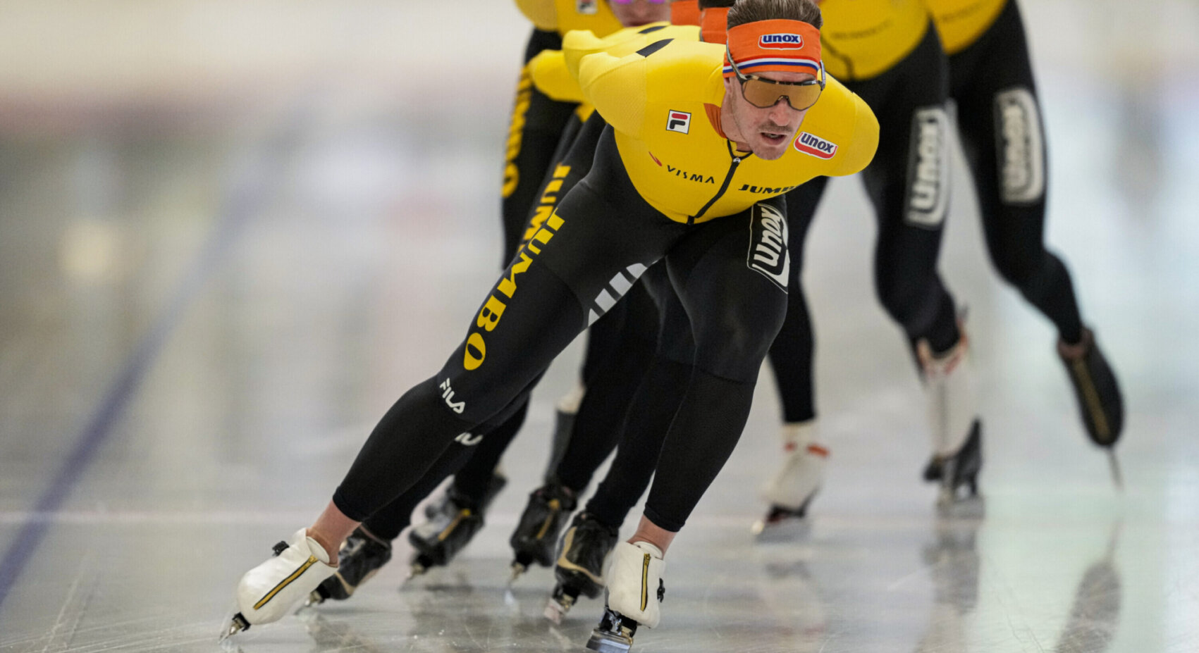 Marathon speed skater Berga forced to announce his retirement from speed skating	