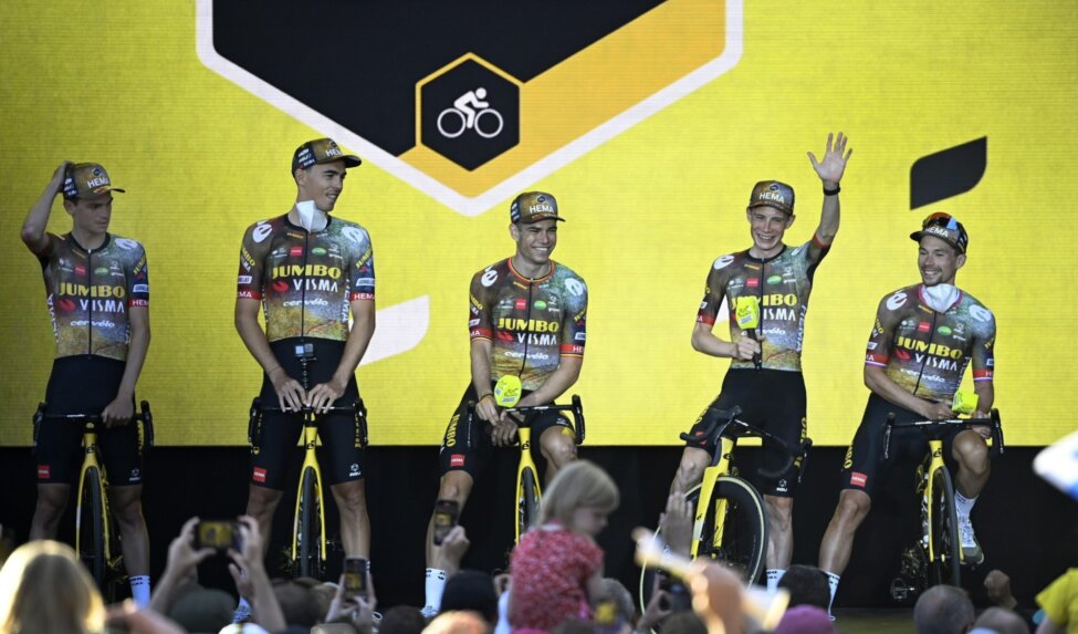 The Tour de France team presentation in eight pictures