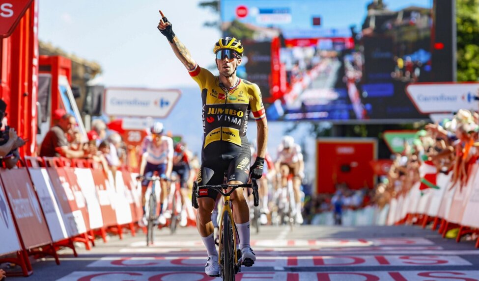 In photos: first Vuelta stages on Spanish soil