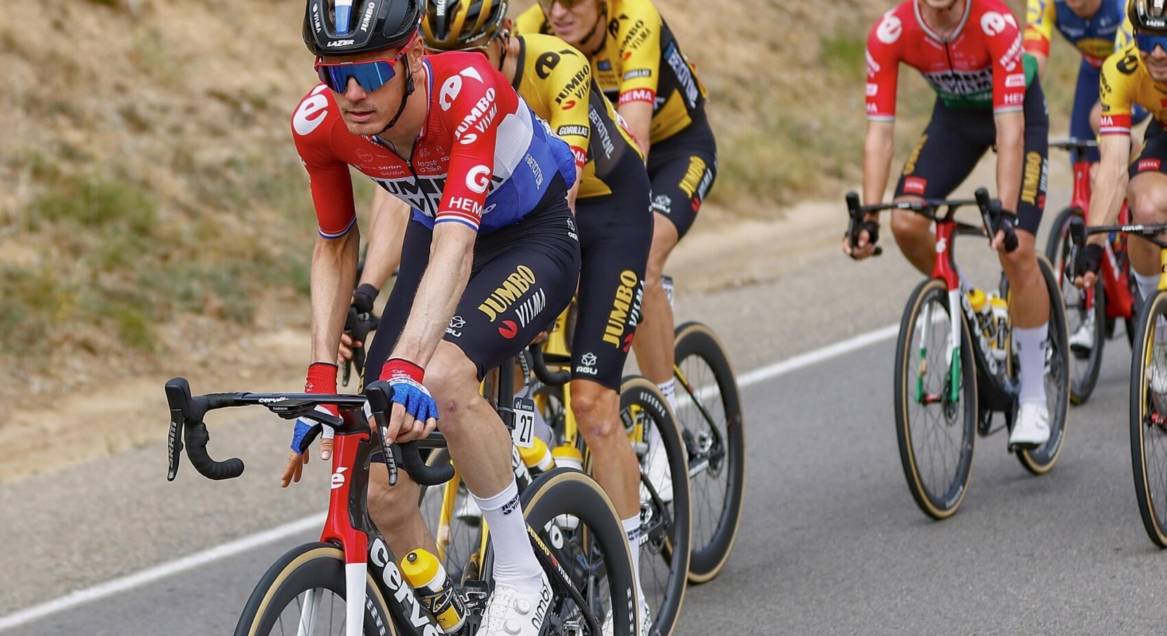 Mixed feelings for Team Jumbo-Visma after fast and hectic stage at Vuelta a España	