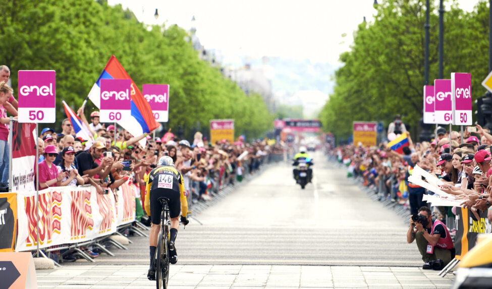 The Giro on Hungarian soil through the eyes of the team